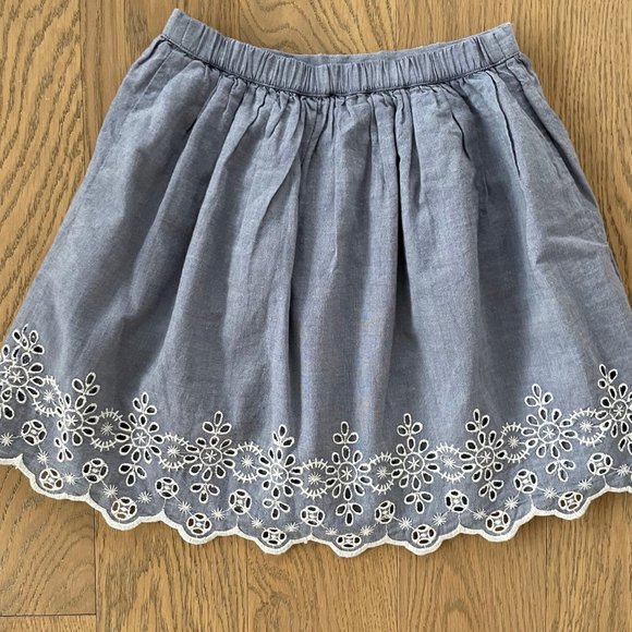 Gap girls' Chambray Eyelet Flippy Skirt - Picture 5 of 8